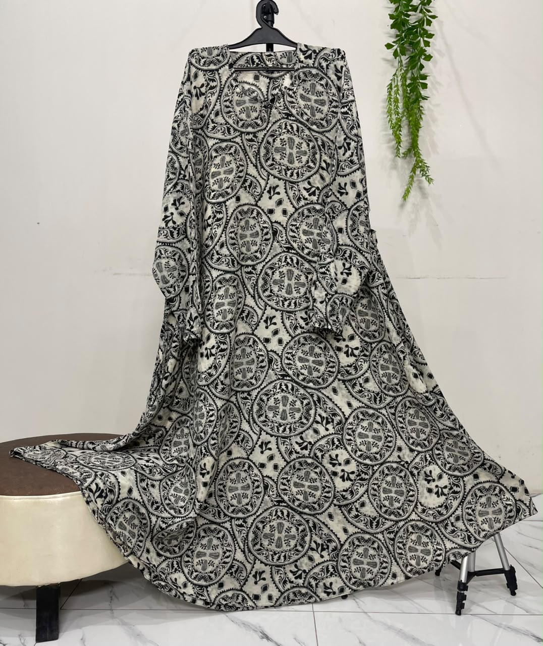 Stylish Abaya - Design #057